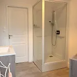 Charming Renovated Stone In Historic Village Dom wakacyjny