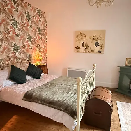 Charming Renovated Stone In Historic Village