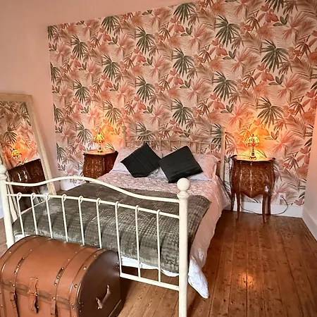 Charming Renovated Stone In Historic Village 度假居 *