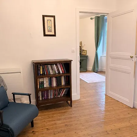 Charming Renovated Stone In Historic Village * Brigueuil