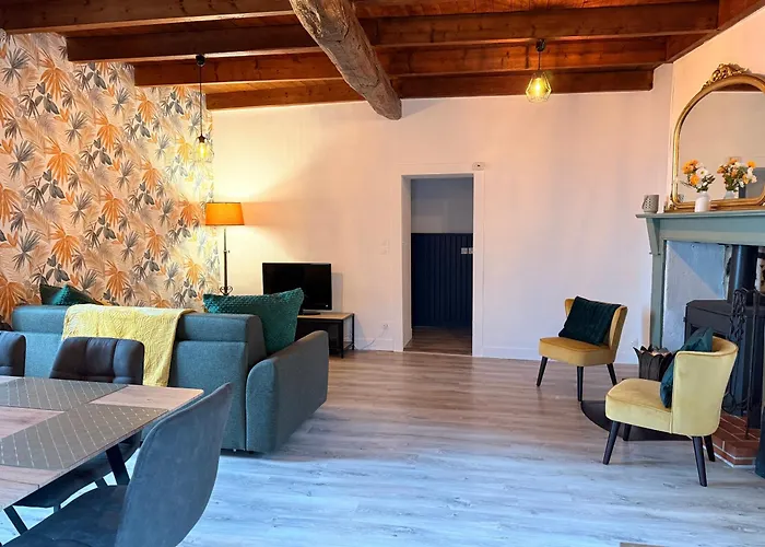 Charming Renovated Stone In Historic Village *