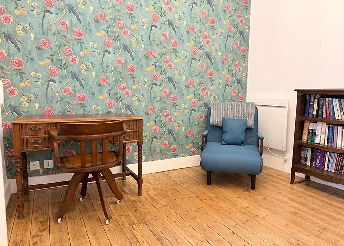 Charming Renovated Stone In Historic Village * Brigueuil