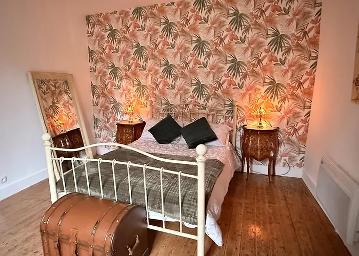 Charming Renovated Stone In Historic Village Σπίτι διακοπών *