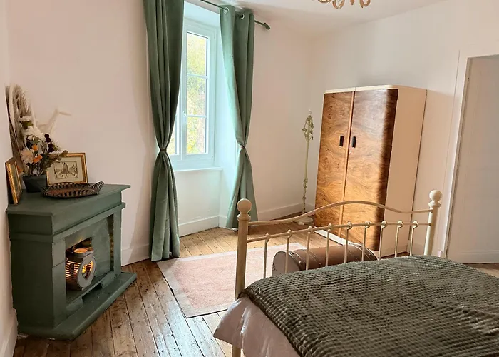 Charming Renovated Stone In Historic Village Σπίτι διακοπών *